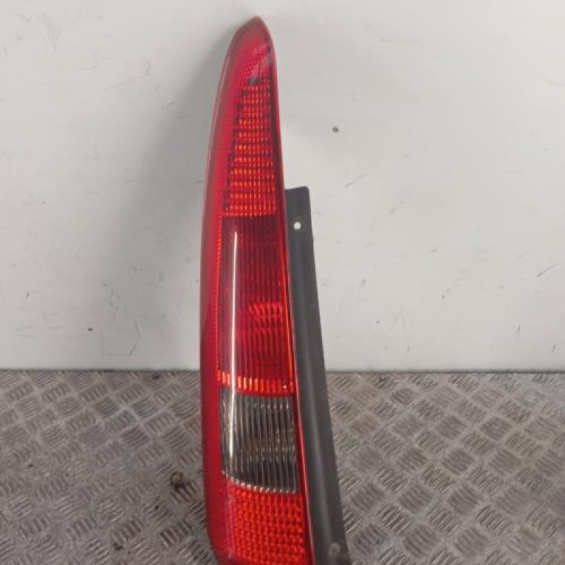 Feu arriere principal gauche (feux) FORD FUSION