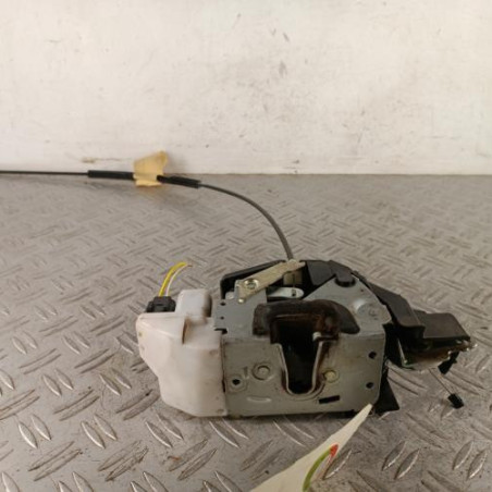 Serrure avant droit VOLKSWAGEN FOX