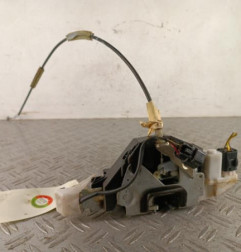 Serrure avant gauche VOLKSWAGEN FOX