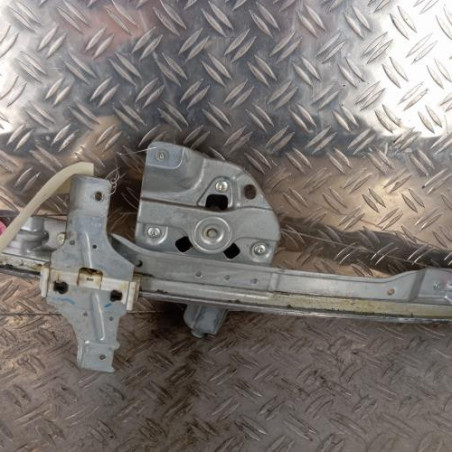 Leve vitre electrique avant gauche PEUGEOT 208 1 Photo n°1