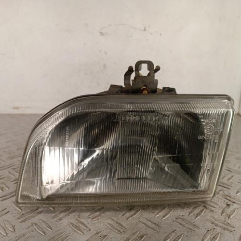 Optique avant principal gauche (feux)(phare) FORD FIESTA 3