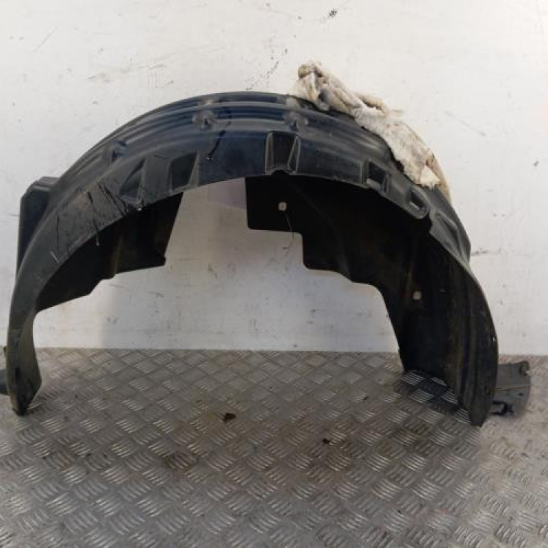 Pare boue arriere gauche PEUGEOT 208 2