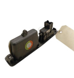 Interrupteur de leve vitre arriere gauche NISSAN QASHQAI 1