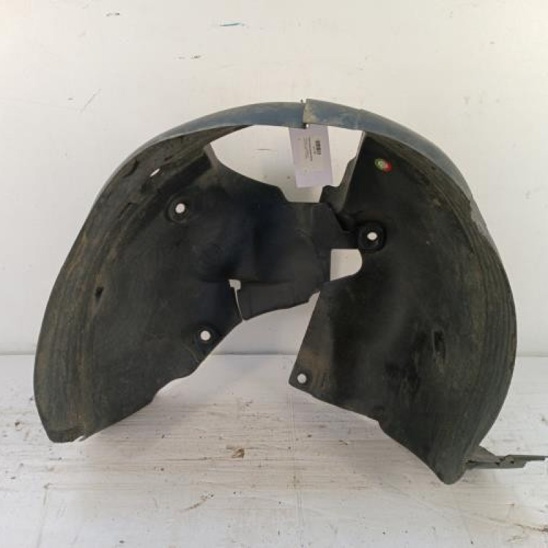 Pare boue avant droit RENAULT CLIO 3