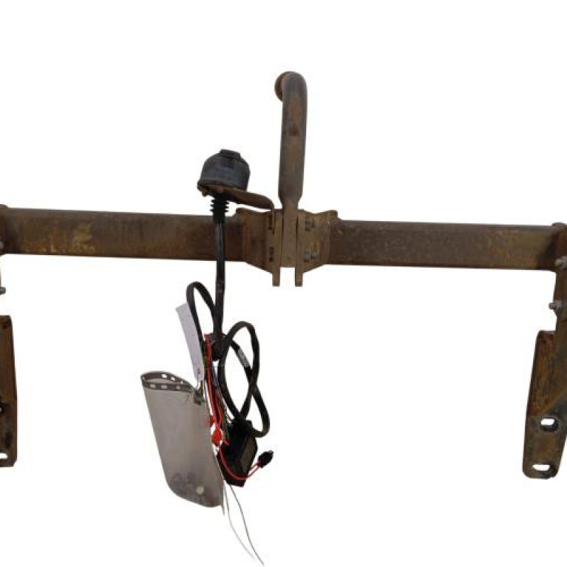 Attelage (boule de remorquage) PEUGEOT 3008 1