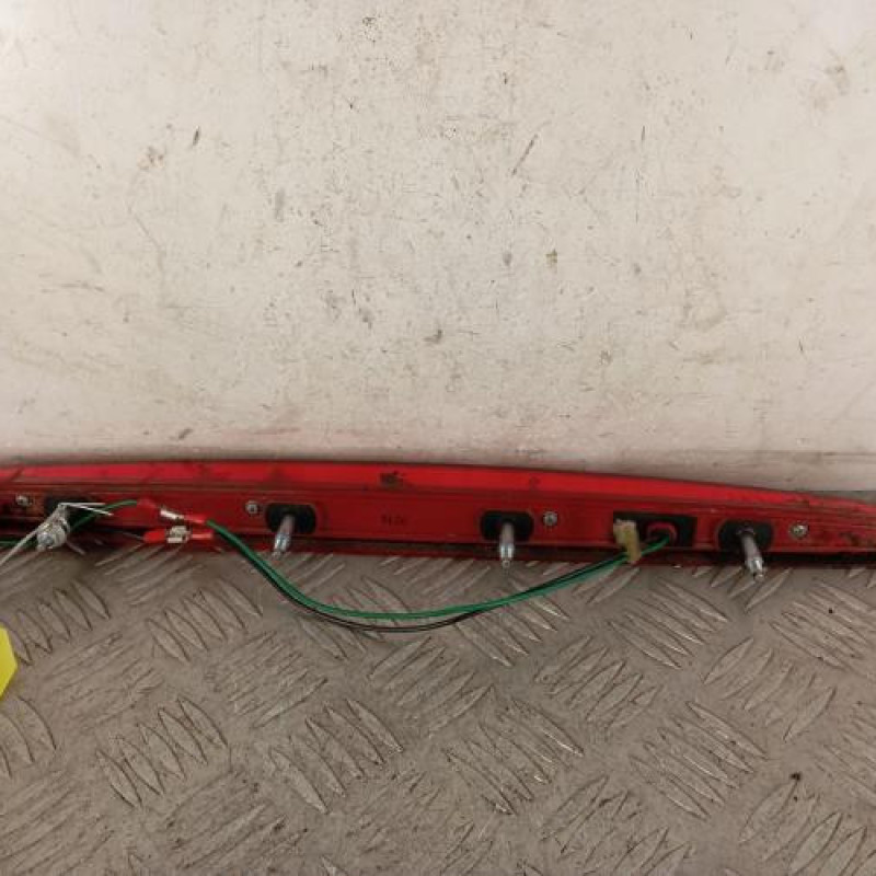 Feu arriere stop central HYUNDAI I 30 2 Feu arriere stop central HYUNDAI I 30 2