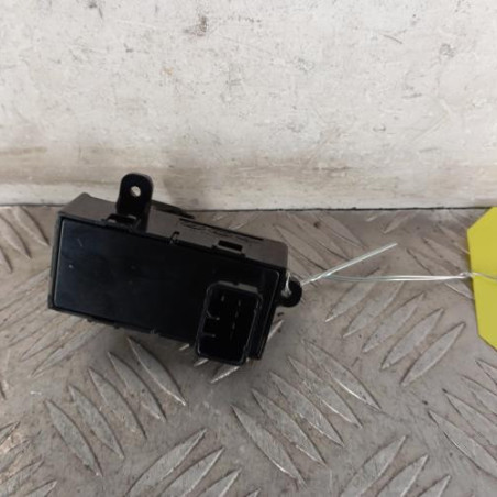 Interrupteur de leve vitre avant droit HYUNDAI I 30 2