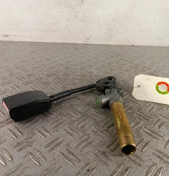 Attache ceinture avant droit PEUGEOT 306