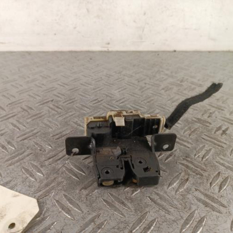 Serrure de hayon RENAULT MEGANE 2