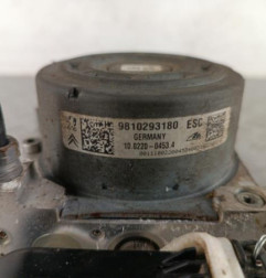 Bloc ABS (freins anti-blocage) CITROEN C3 2 Photo n°3