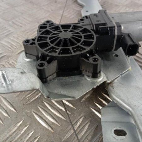 Leve vitre electrique avant droit DACIA DUSTER 1