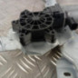 Leve vitre electrique avant droit DACIA DUSTER 1
