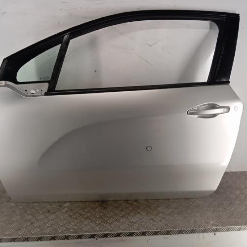 Porte avant gauche PEUGEOT 208 1