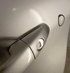 Porte avant gauche PEUGEOT 208 1