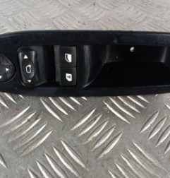 Interrupteur de leve vitre avant gauche PEUGEOT 208 1 Photo n°1