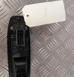 Interrupteur de leve vitre avant gauche PEUGEOT 208 1