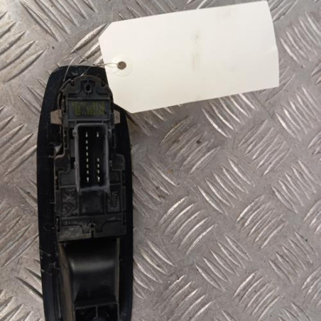 Interrupteur de leve vitre avant gauche PEUGEOT 208 1