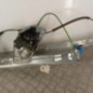 Leve vitre electrique avant gauche PEUGEOT 208 1