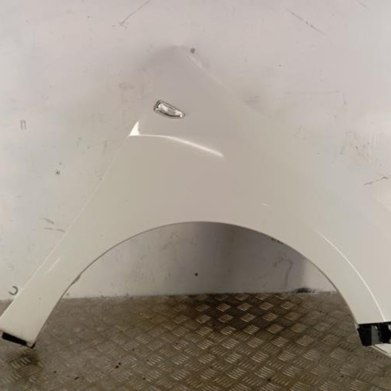 Aile avant droit DACIA SANDERO 2 Aile avant droit DACIA SANDERO 2