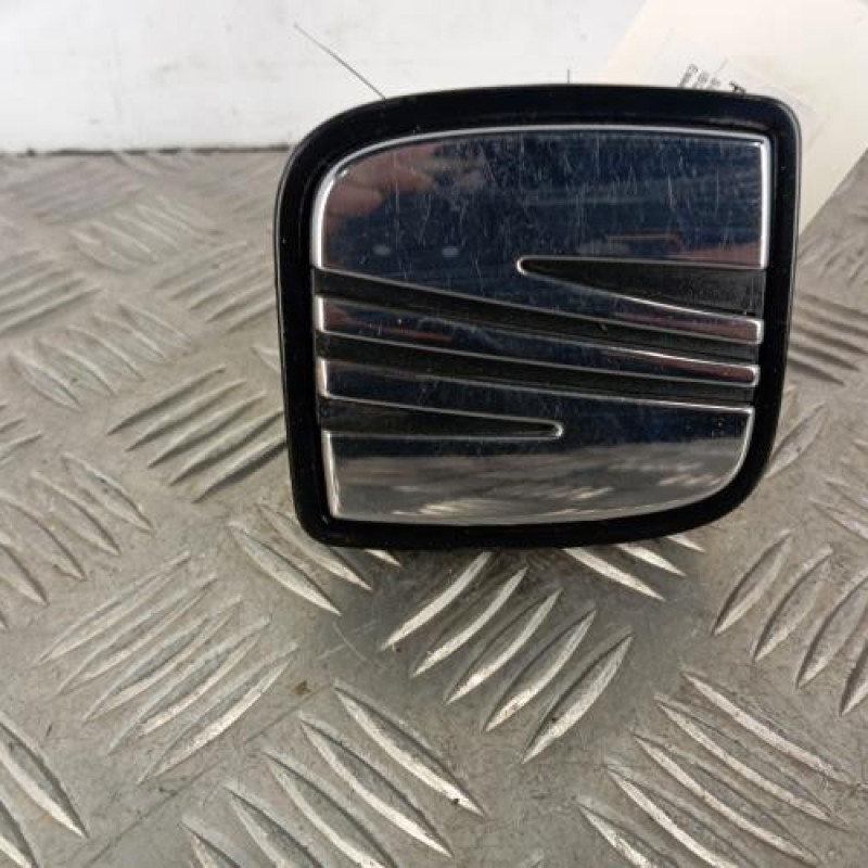 Poignee hayon SEAT IBIZA 4