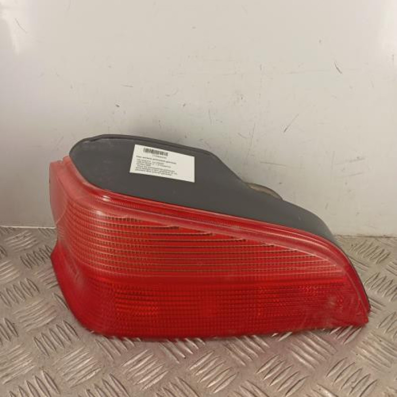 Feu arriere principal gauche (feux) PEUGEOT 106