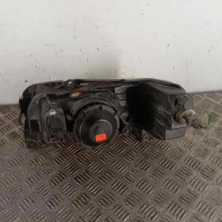 Optique avant principal droit (feux)(phare) PEUGEOT 106