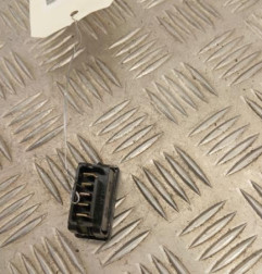 Interrupteur de leve vitre avant droit PEUGEOT 106