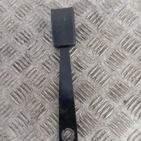 Attache ceinture avant droit TOYOTA YARIS 1