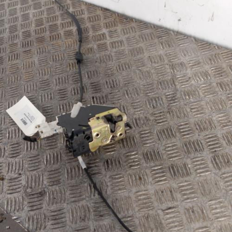 Serrure avant droit CITROEN C4 1