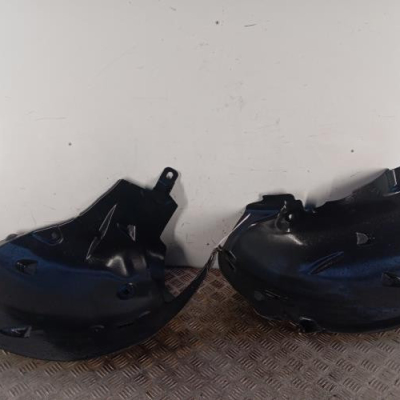 Pare boue avant gauche RENAULT GRAND MODUS