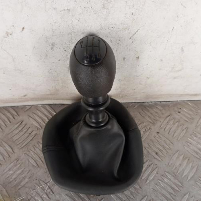 Pommeau de vitesses OPEL VIVARO 2