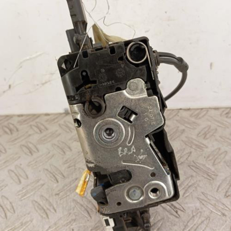 Serrure avant gauche PEUGEOT 207