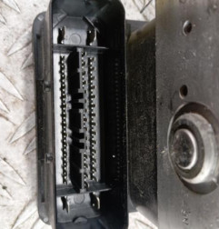 Bloc ABS (freins anti-blocage) VOLKSWAGEN GOLF 5