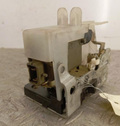 Serrure arriere droit RENAULT CLIO 2 Photo n°1