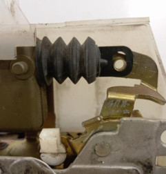 Serrure arriere droit RENAULT CLIO 2