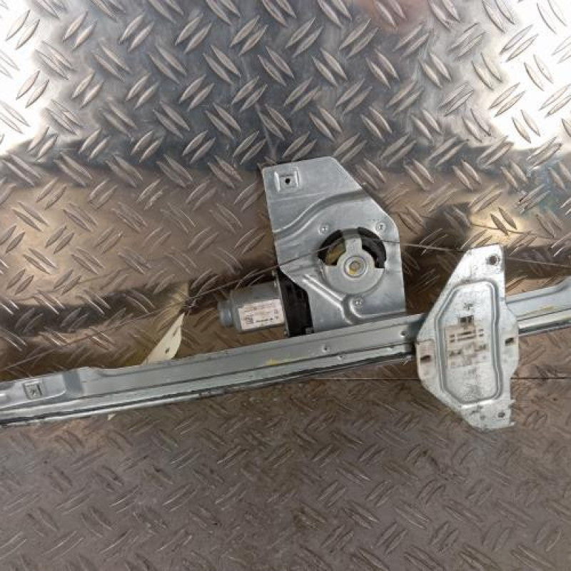 Leve vitre electrique avant gauche CITROEN BERLINGO 2