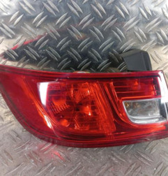 Feu arriere principal gauche (feux) RENAULT CLIO 4 Photo n°1