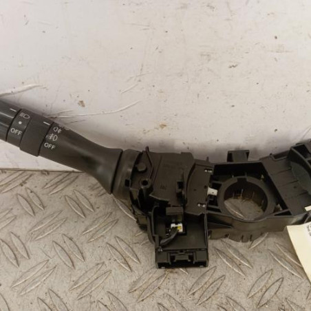 Commodo phare TOYOTA AURIS 1 Photo n°1