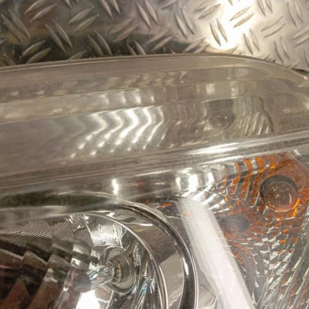 Optique avant principal gauche (feux)(phare) PEUGEOT 208 1