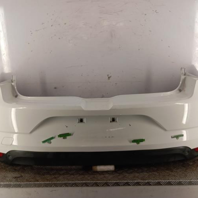 Pare choc arriere RENAULT MEGANE 4