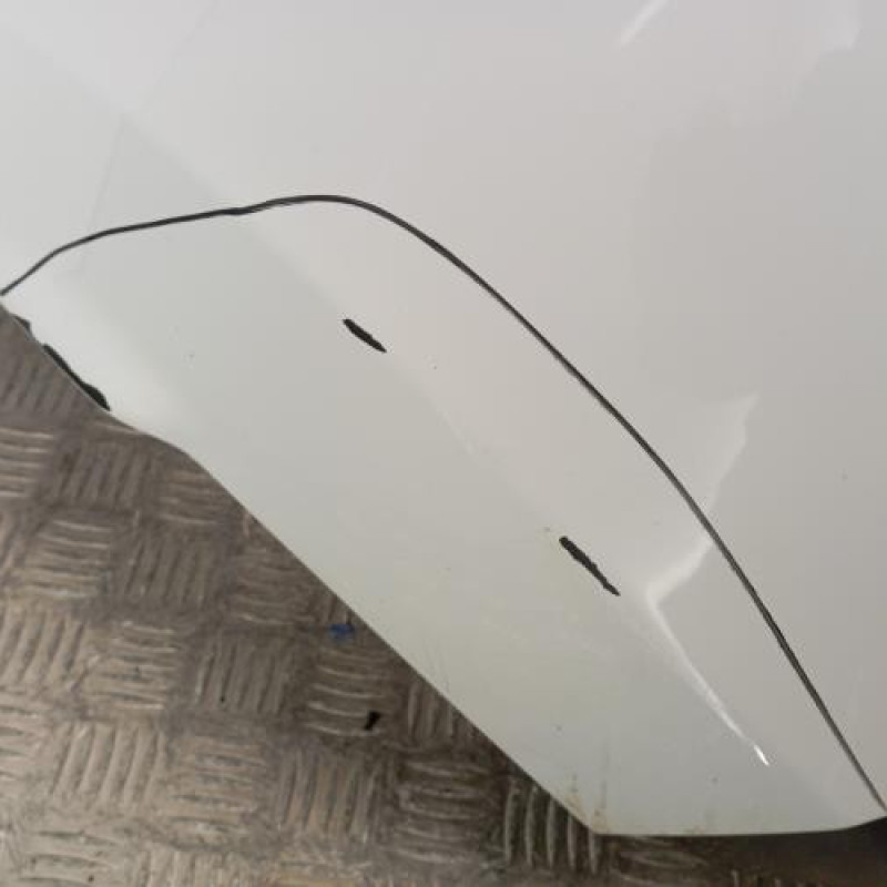 Pare choc arriere RENAULT CLIO 4