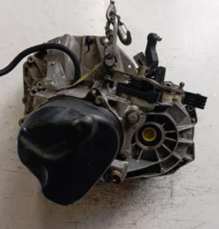 Boite de vitesses RENAULT CLIO 4 Photo n°3
