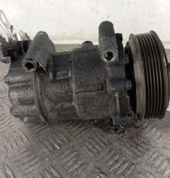 Compresseur clim PEUGEOT 206 Photo n°1