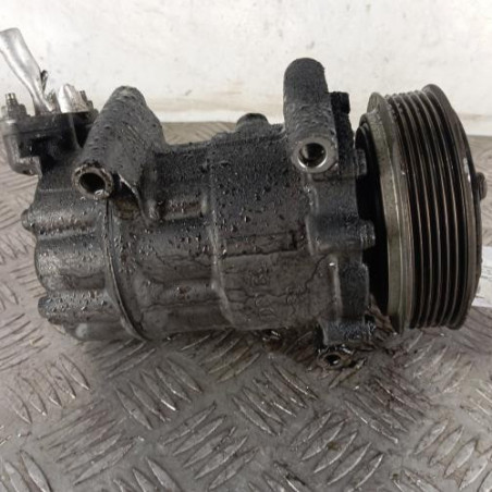 Compresseur clim PEUGEOT 206 Photo n°1
