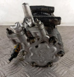 Compresseur clim PEUGEOT 206 Photo n°4