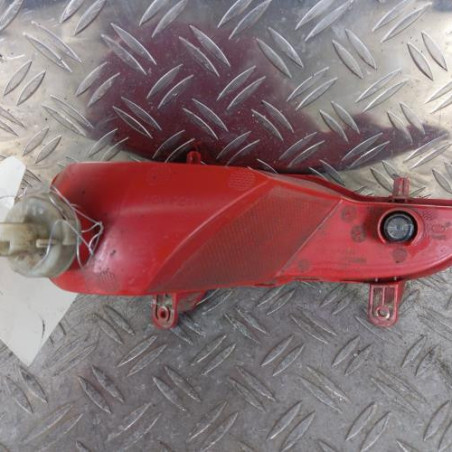 Anti brouillard arriere droit PEUGEOT 5008 2