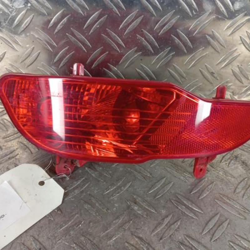 Anti brouillard arriere gauche PEUGEOT 5008 2