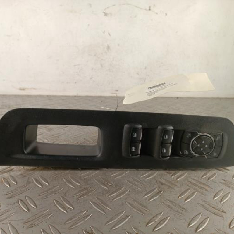 Interrupteur de leve vitre avant gauche FORD ECOSPORT