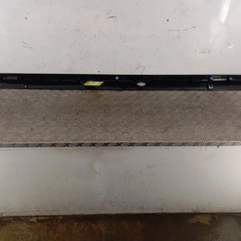 Bas de caisse gauche PEUGEOT 3008 1