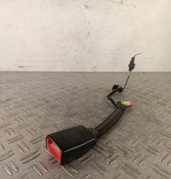 Attache ceinture avant gauche VOLKSWAGEN GOLF 7